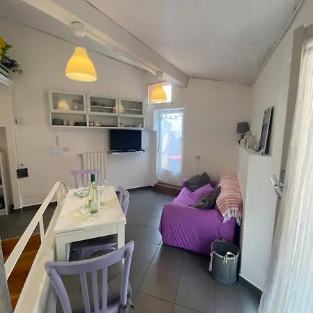 House Al Noce Апартаменты Мольтрасио